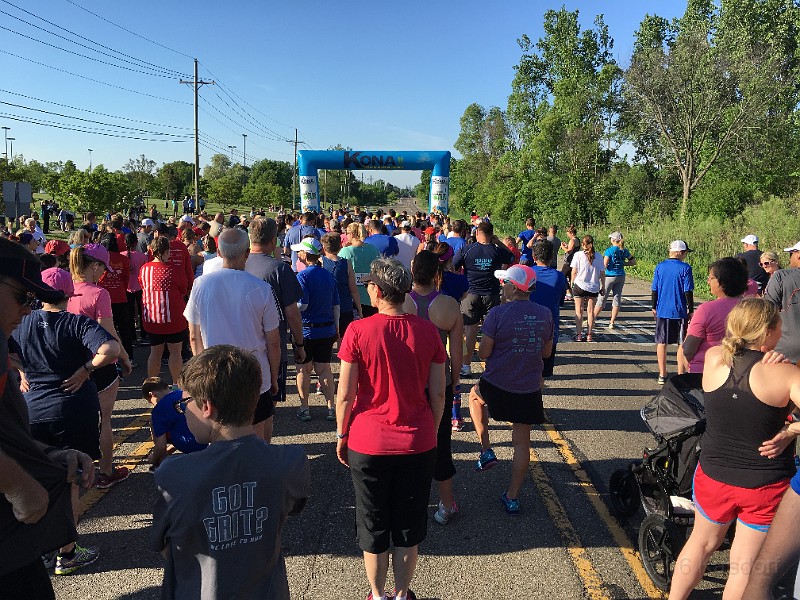 2016-05 Novi Memorial Day 5K 071.JPG - 2016 Novi Memorial Day 5K
